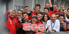 Márquez vence com perfeição e faz história na Alemanha