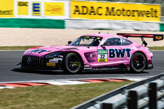 Auer faz história e crava pole no Lausitzring